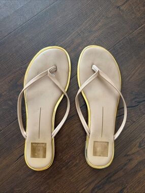 Dolce Vita Beige Flip Flop Sandals with Yellow Trim